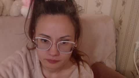 say meow and send tip  online show from 3, 5, 2026