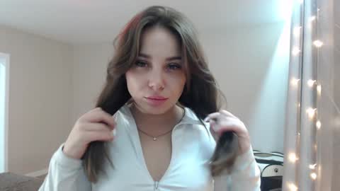 candymini online show from 14, 1, 2025