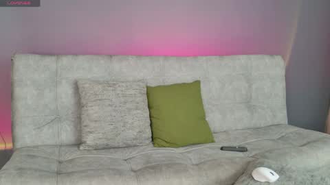 Isabella online show from 30, 4, 2026