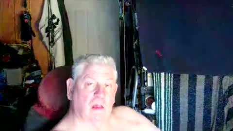 canoelicker69 online show from 28, 10, 2025