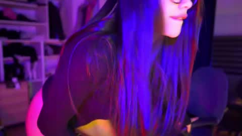 Miyah online show from 8, 10, 2025