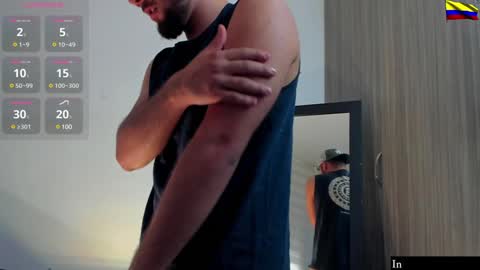 Snapshot of caprywilliams chatting on 12, 12, 2024 caprywilliams online show from 12, 12, 2024