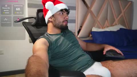 Snapshot of caprywilliams chatting on 15, 12, 2025 caprywilliams online show from 15, 12, 2025