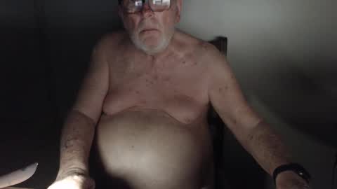 Snapshot of capt5105 chatting on 20, 2, 2025 capt5105 online show from 20, 2, 2025