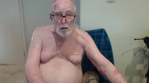 Snapshot of capt5105 chatting on 12, 10, 2025 capt5105 online show from 12, 10, 2025