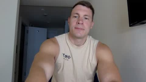 Snapshot of capt_oliver chatting on 23, 6, 2026 follow my twitter online show from 23, 6, 2026