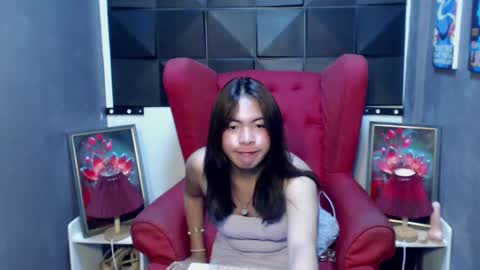 Yumi Aera online show from 9, 2, 2025