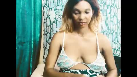Snapshot of caramelminxxx1 chatting on 3, 2, 2026 caramelminxxx1 online show from 3, 2, 2026