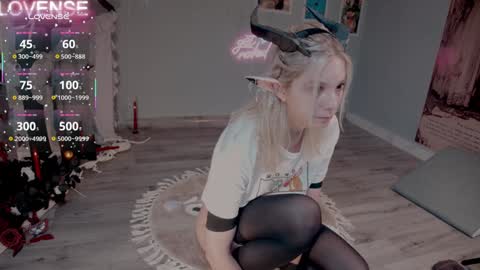 NONA    follow online show from 27, 10, 2025