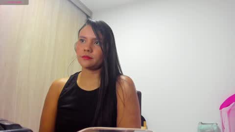 Snapshot of caritodior1 chatting on 2, 1, 2025 caritodior1 online show from 2, 1, 2025