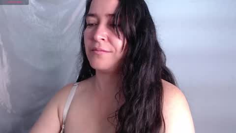 Carla naugthy  online show from 1, 5, 2026