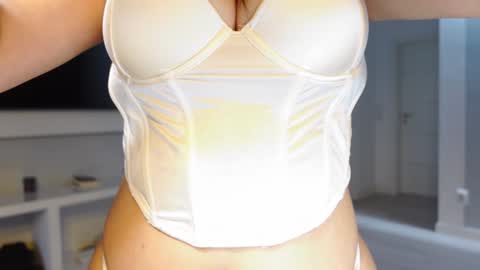 carla_secretary online show from 29, 12, 2024