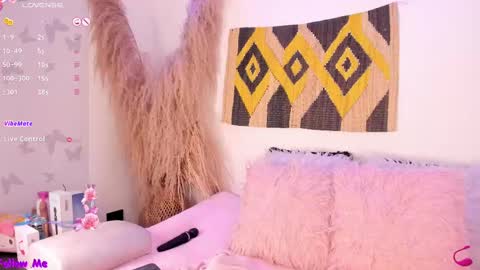 Carla Wet18 online show from 6, 3, 2025