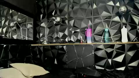 Snapshot of carlamarrinson chatting on 10, 2, 2025 carlamarrinson online show from 10, 2, 2025