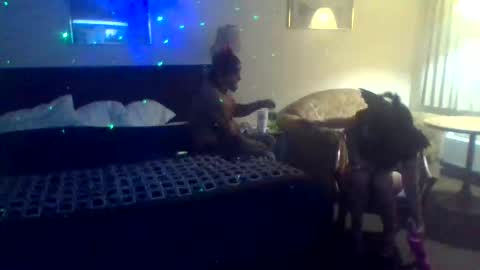 Carley online show from 30, 10, 2025