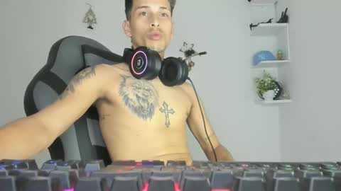 carlossmi01 online show from 8, 1, 2026