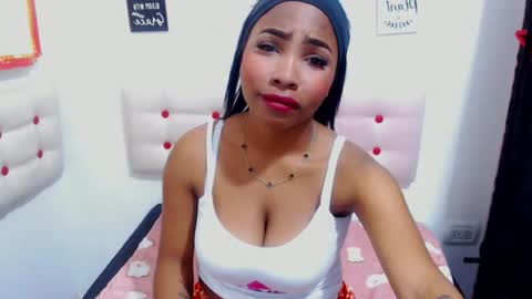 CarlotaDivaxxx online show from 25, 6, 2026