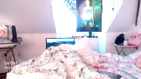 Carly Pearls online show from 14, 1, 2025