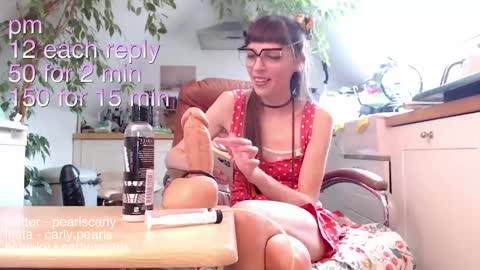 Carly Pearls online show from 9, 2, 2025