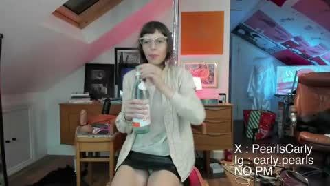 Carly Pearls online show from 19, 7, 2026