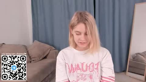 Snapshot of carmellasavina chatting on 12, 3, 2026 Alice online show from 12, 3, 2026