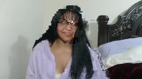 CARAMEL xoxo online show from 25, 9, 2025