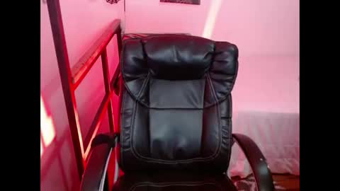 CARMILLA ROSS online show from 3, 1, 2025