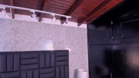    online show from 12, 12, 2024