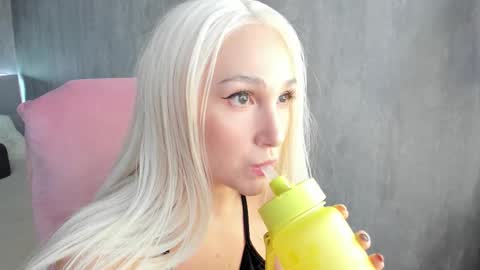 Snapshot of carol_may_ chatting on 13, 9, 2025 carol_may_ online show from 13, 9, 2025