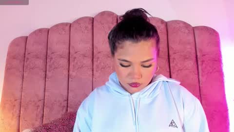 carolina_evannss online show from 10, 2, 2026