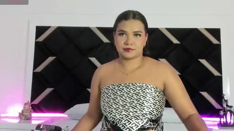 carolina_evannss online show from 4, 5, 2026