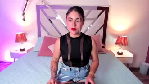 carolina_torres25 online show from 18, 4, 2026