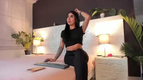  Caroline  online show from 26, 7, 2026