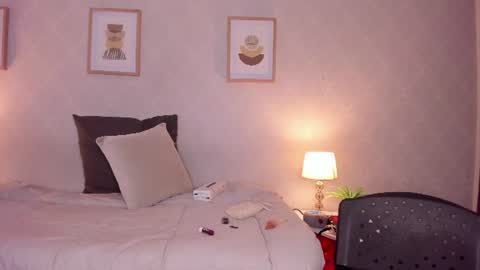  Caroline  online show from 27, 7, 2026