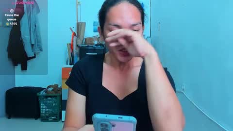 caroline_east online show from 2, 3, 2026