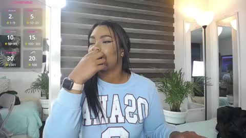 C A R O L I N E online show from 25, 2, 2025