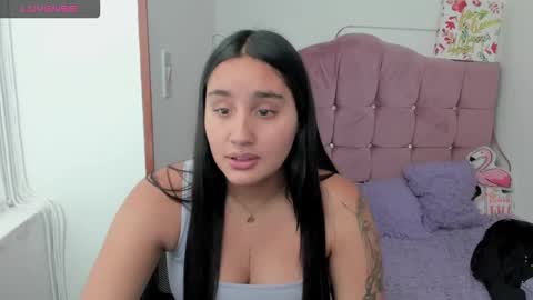 caroline_rodriguez_9 online show from 1, 12, 2025