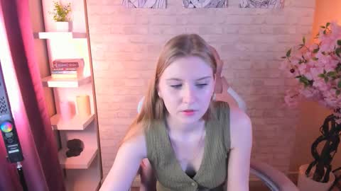 Snapshot of carolinedesire chatting on 2, 2, 2026 Caroline online show from 2, 2, 2026