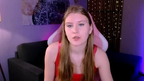 Snapshot of carolinedesire chatting on 18, 3, 2026 Caroline online show from 18, 3, 2026