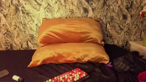 Snapshot of carolinediaz_3 chatting on 3, 1, 2025 online show from 3, 1, 2025