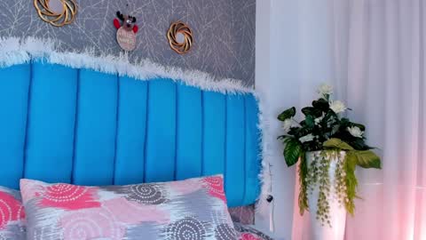 CarolineeGarcia online show from 26, 12, 2024