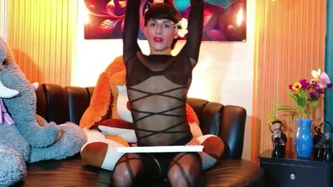 carolinejesh online show from 5, 5, 2026