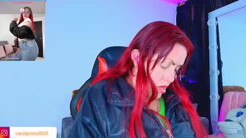 Carolinhe  online show from 5, 11, 2025