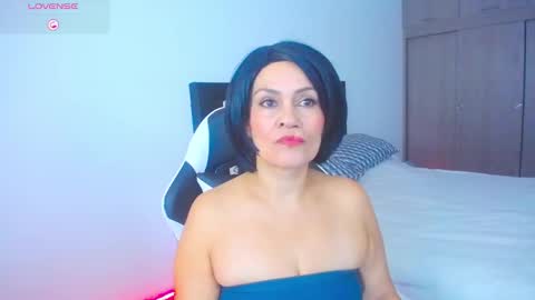 CarolinneFiotti online show from 3, 11, 2025
