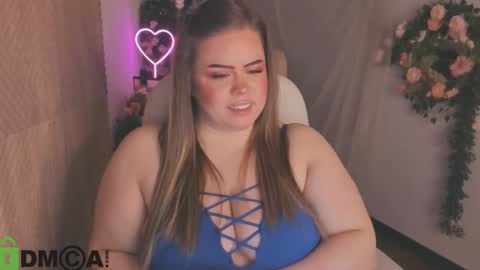 Snapshot of caroll_li chatting on 3, 3, 2025 caroll_li online show from 3, 3, 2025