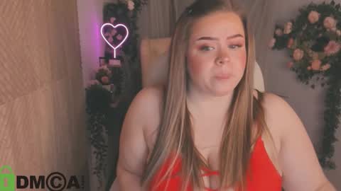 Snapshot of caroll_li chatting on 8, 3, 2025 caroll_li online show from 8, 3, 2025