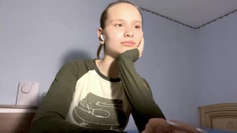 Snapshot of carollgalle chatting on 23, 2, 2026 Carolina online show from 23, 2, 2026