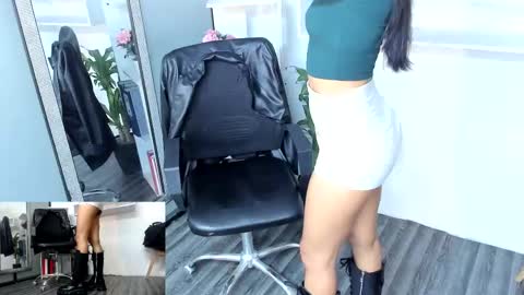 Caro online show from 4, 3, 2025