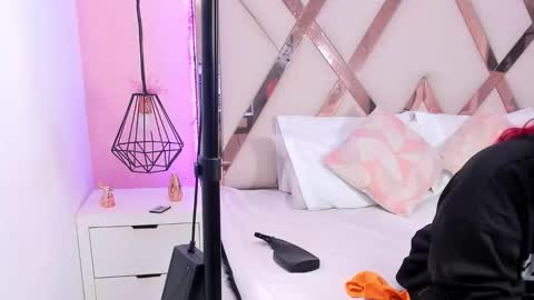 Snapshot of caroo_gomeez chatting on 5, 1, 2026 Caro Gmez online show from 5, 1, 2026