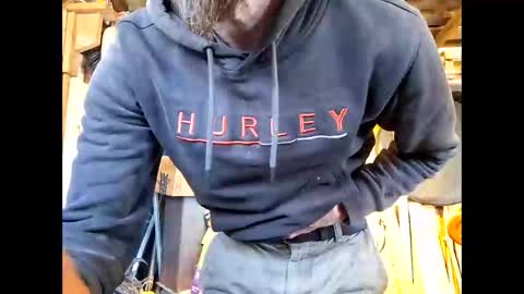 carpenter345111774 online show from 26, 4, 2026